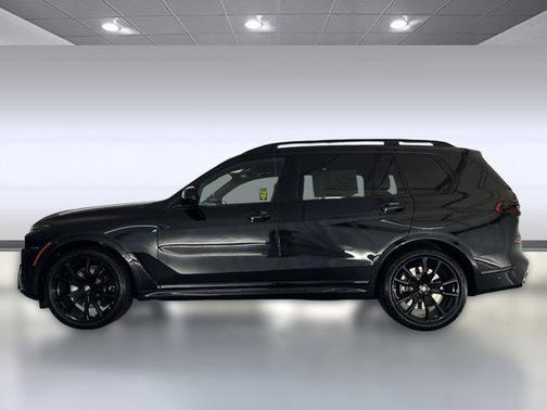 2026 BMW X7 M60i
