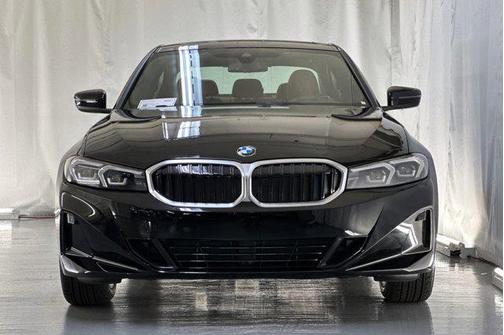 2025 BMW 330 i