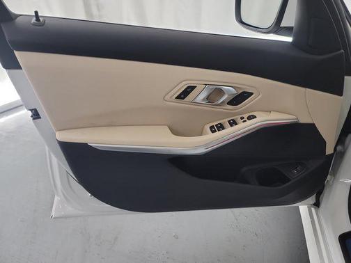 2025 BMW 330 i