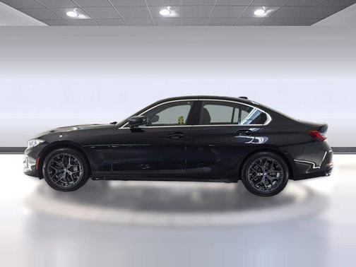 Black Sapphire Metallic 2025 BMW 330 330i