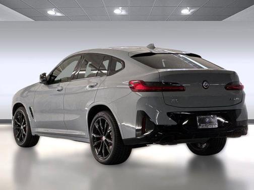 2022 BMW X4 M40i