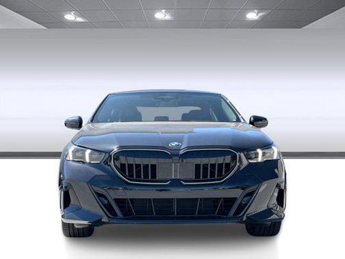 2026 BMW 530 530i