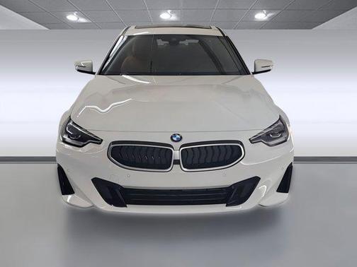 2025 BMW 230 i