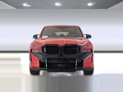 Toronto Red Metallic 2026 BMW XM Label