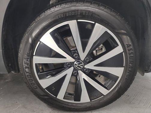 2024 Volkswagen Taos 1.5T SE