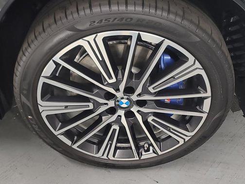 2025 BMW X1 M35i