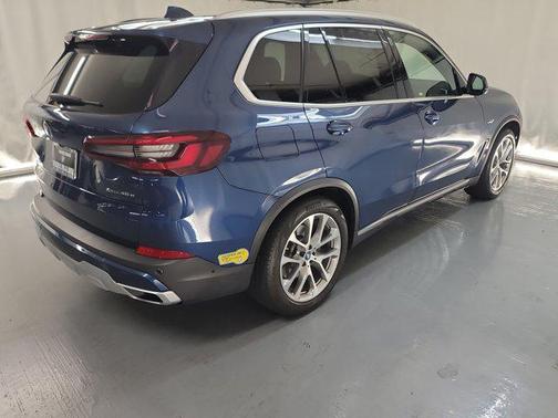 2022 BMW X5 PHEV xDrive45e