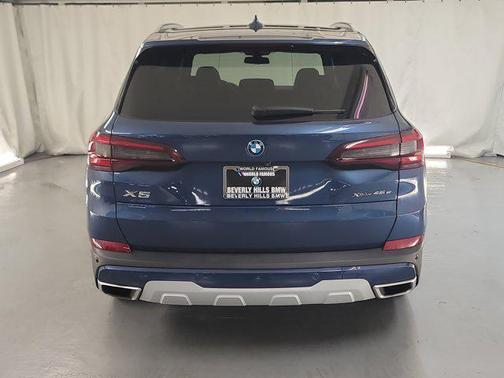 2022 BMW X5 PHEV xDrive45e
