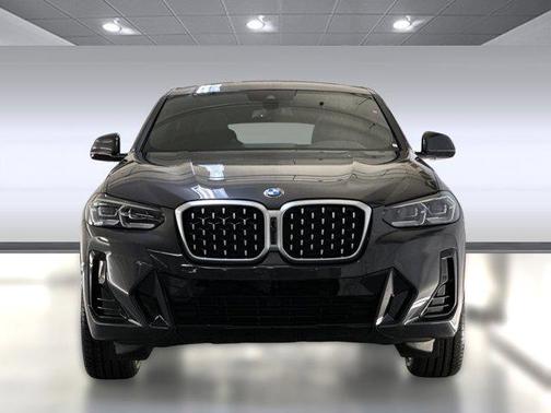2025 BMW X4 xDrive30i