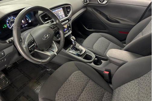 2018 Hyundai IONIQ Plug-In Hybrid Base