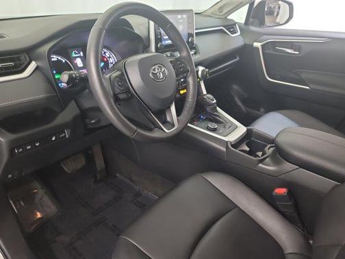 2021 Toyota RAV4 Hybrid XLE Premium
