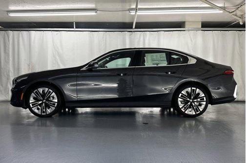 2026 BMW 530 i