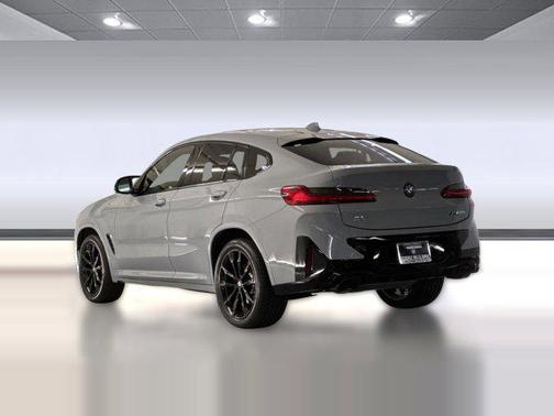 2024 BMW X4 M40i