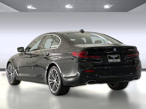 2022 BMW 530 i