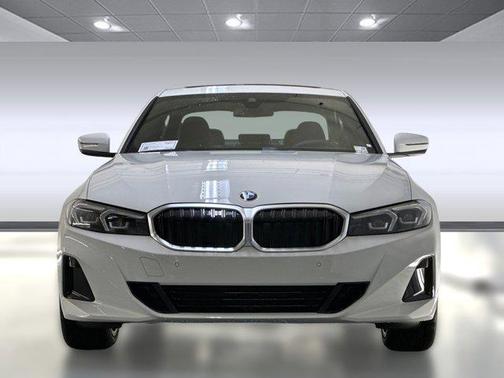 2025 BMW 330 i