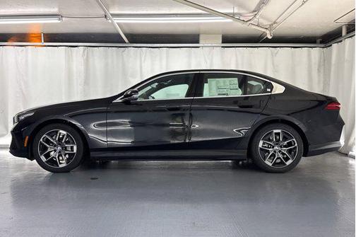 2026 BMW i5 eDrive40