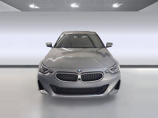 2025 BMW 230 230i