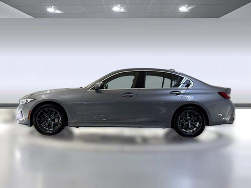Skyscraper Grey Metallic 2025 BMW 330 330i