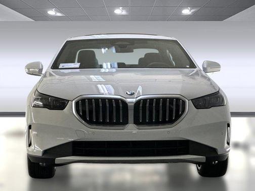 2026 BMW 530 i