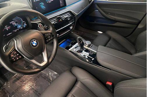 2023 BMW 530e Base