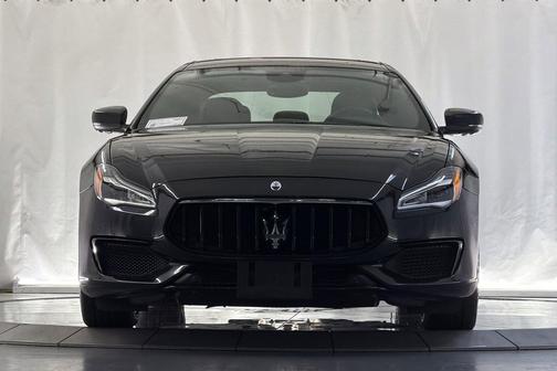 Nero Ribelle Metallic 2022 Maserati Quattroporte Modena Q4