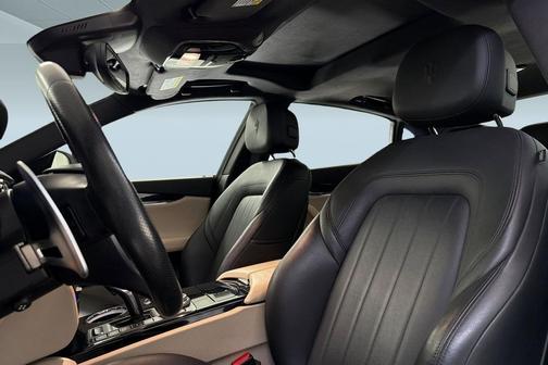 Nero Ribelle Metallic 2022 Maserati Quattroporte Modena Q4