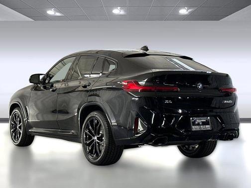 2025 BMW X4 M40i