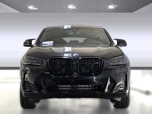 2025 BMW X4 M40i
