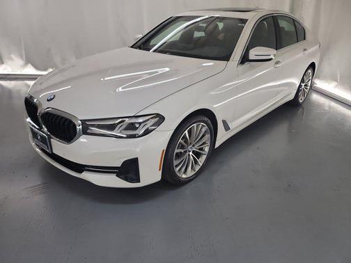 2022 BMW 530 i