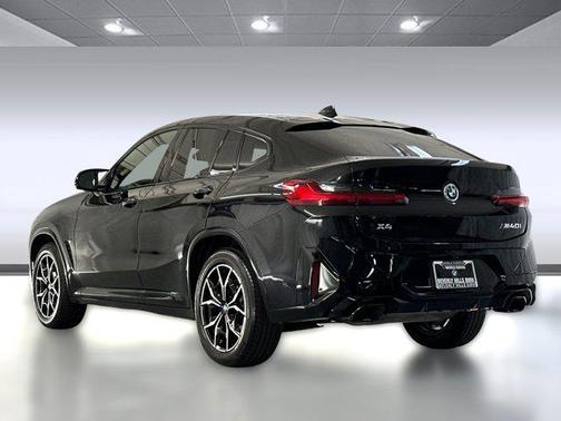2024 BMW X4 M40i