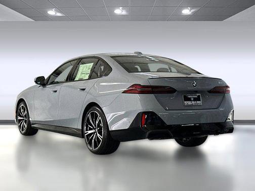 2026 BMW 530 i