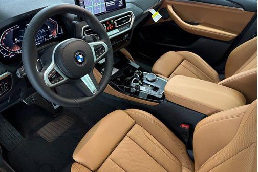 2025 BMW X4 xDrive30i
