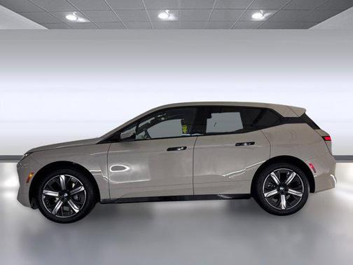 2026 BMW iX xDrive60