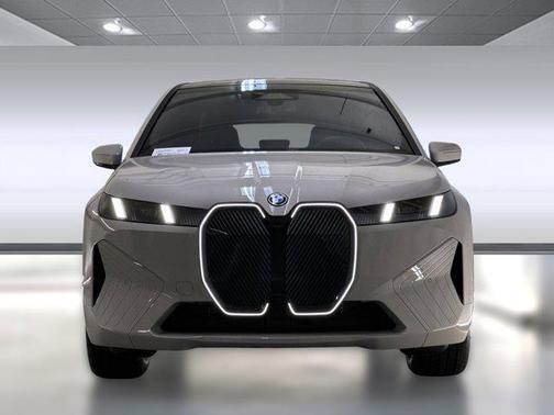 2026 BMW iX xDrive60
