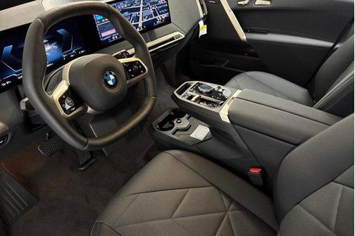 2026 BMW iX xDrive60