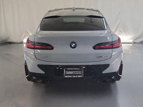 2023 BMW X4 xDrive30i