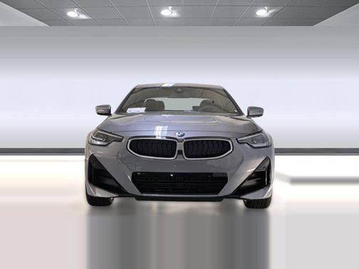 2026 BMW 230 230i