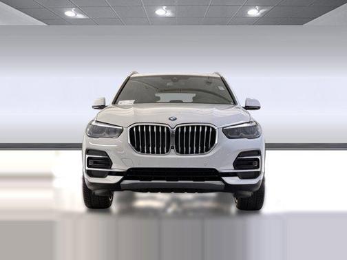 Alpine White 2023 BMW X5 xDrive40i