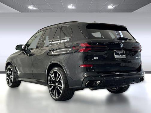 2026 BMW X5 M60i
