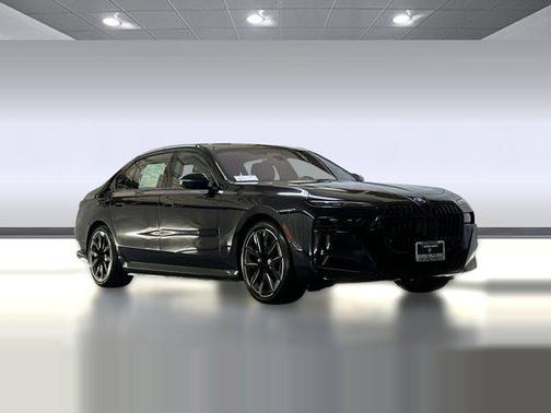 2025 BMW i7 xDrive60