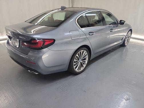 2022 BMW 530e Base