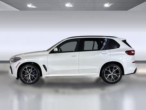 Mineral White Metallic 2022 BMW X5 xDrive40i