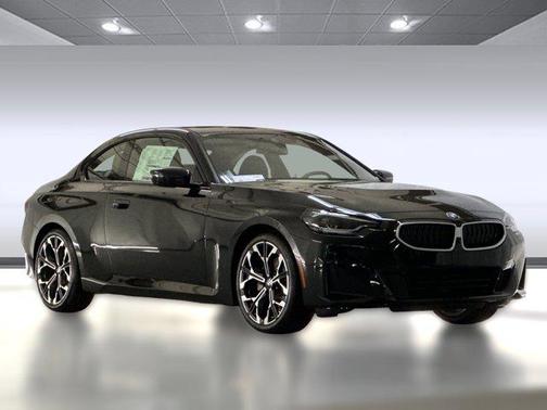 2025 BMW 230 230i