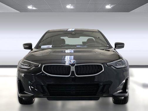 2025 BMW 230 230i