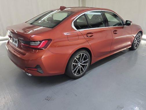 2022 BMW 330 330i