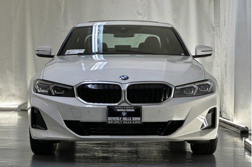 2025 BMW 330 330i Sedan