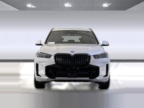 Mineral White Metallic 2026 BMW X5 PHEV xDrive50e
