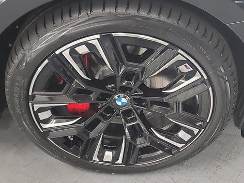 2025 BMW i5 M60