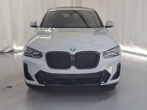 2025 BMW X4 xDrive30i