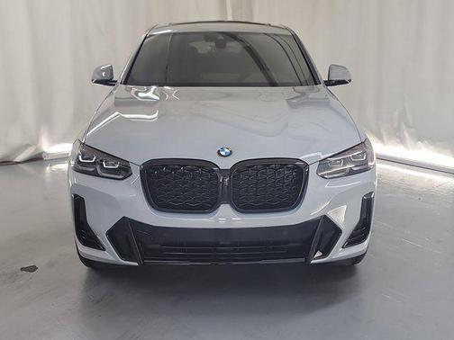 2025 BMW X4 xDrive30i